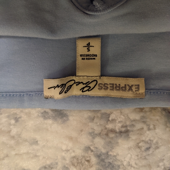 Blue halter crop top from Express - Picture 4 of 4